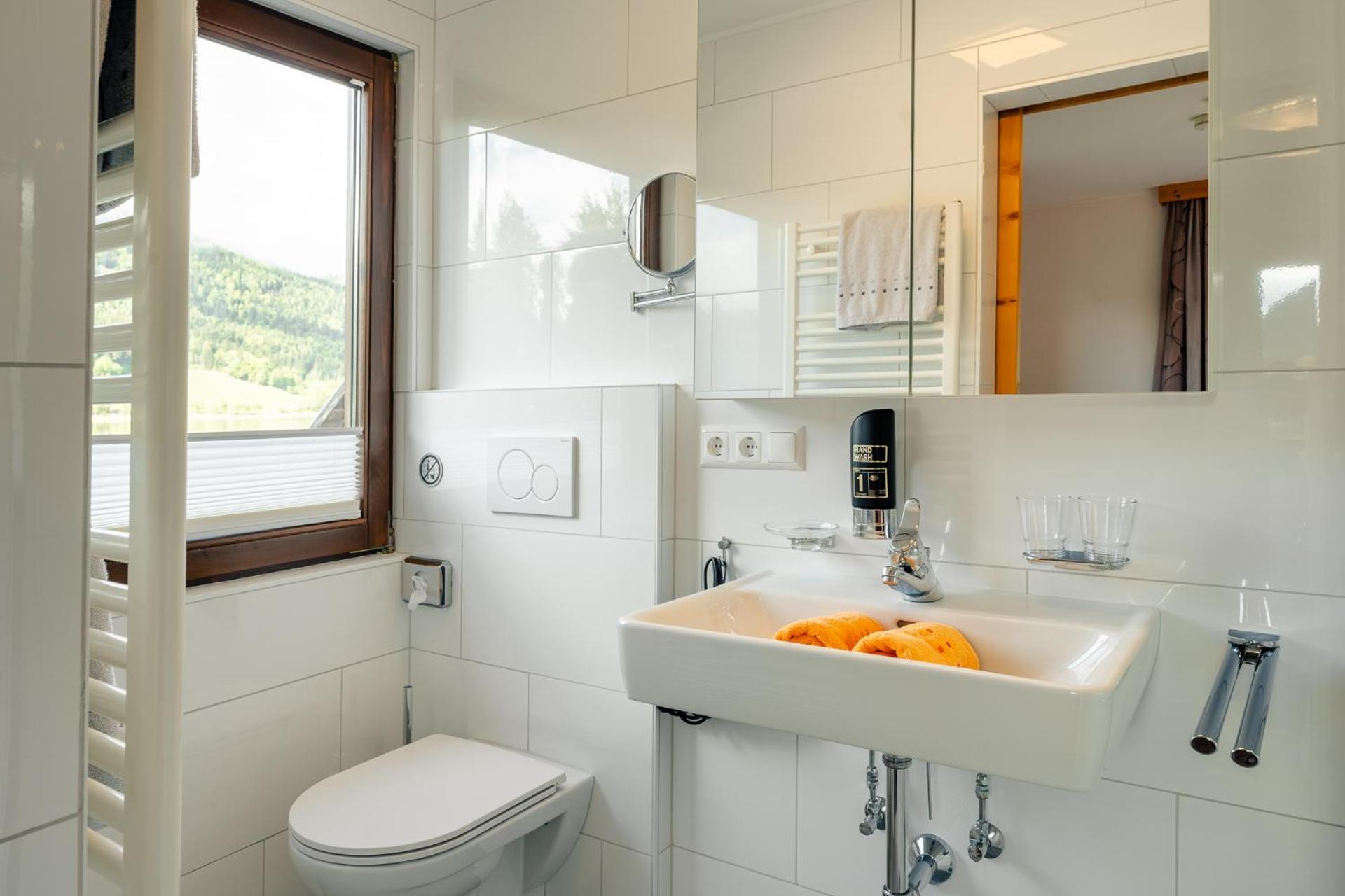 Haus Binter Hotel Weissensee Exterior photo